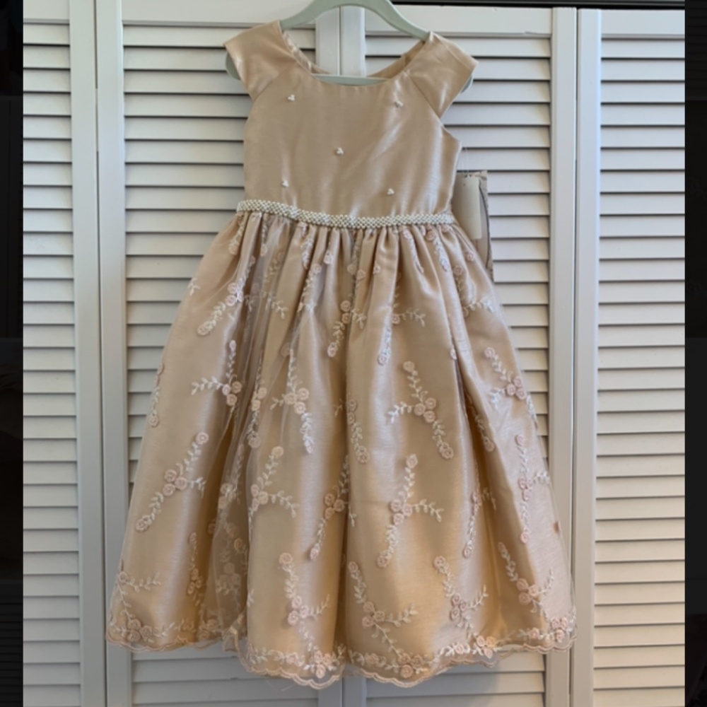 Sweet Heart Rose Gold Dress with Pearl and Floral Detail size 5 NWT
